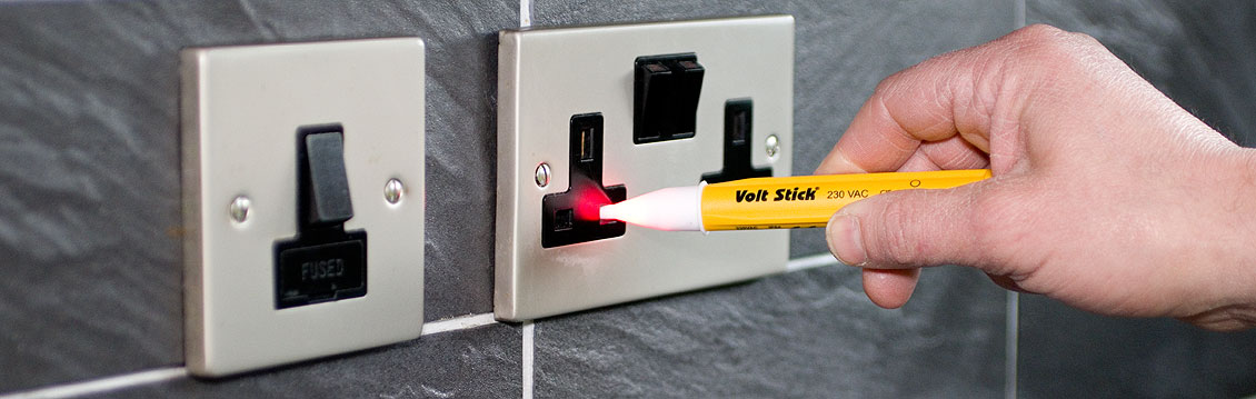Volt Stick 230Y voltage tester check UK socket